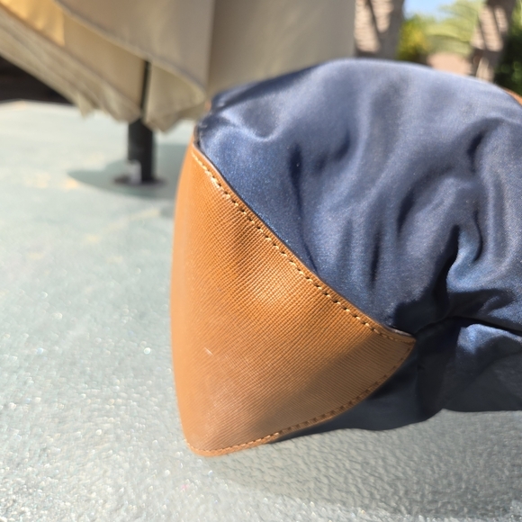 MICHAEL KORS KEMPTON POCKETS SHOULDER BAG LEATHER / NYLON - Picture 5 of 15